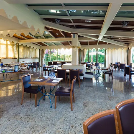 Undulna - Terme Della Versilia 4*